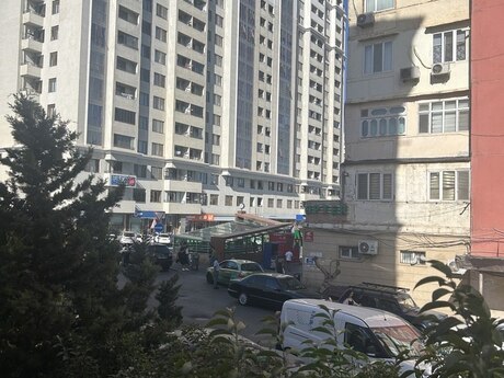4 otaqlı köhnə tikili - Azadlıq Prospekti m. - 100 m²
