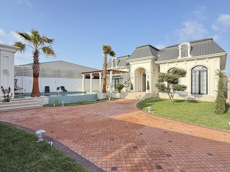 4 otaqlı həyət evi/bağ evi - Mərdəkan q. - 200 m²