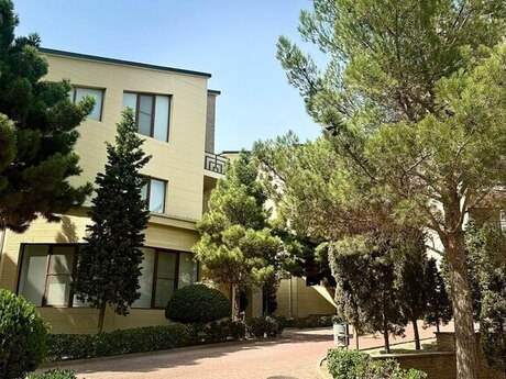 4 otaqlı həyət evi/bağ evi - Şıxov q. - 400 m²