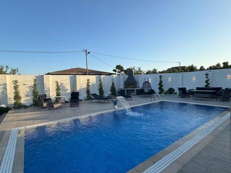 4 otaqlı həyət evi/bağ evi - Mərdəkan q. - 290 m²