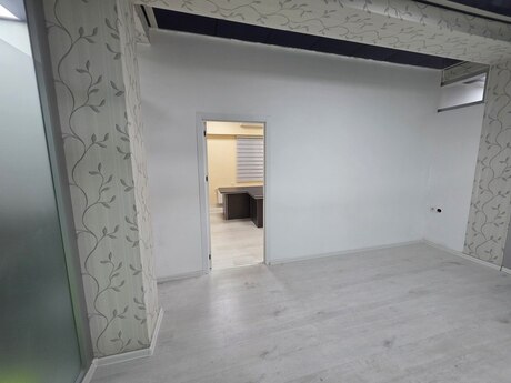 2-комн. офис - м. Нариман Нариманов - 35 м²