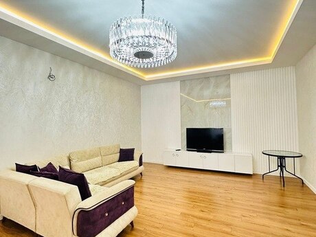 3 otaqlı həyət evi/bağ evi - Qala q. - 160 m²