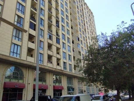 4 otaqlı yeni tikili - 28 May m. - 232.3 m²