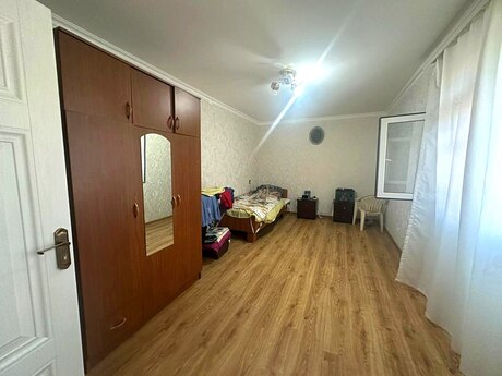 4 otaqlı köhnə tikili - Neftçilər m. - 100 m²