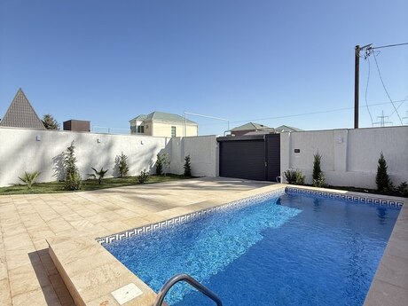 4 otaqlı həyət evi/bağ evi - Şüvəlan q. - 145 m²
