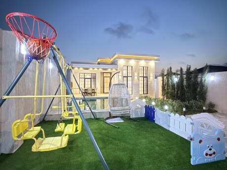 4 otaqlı həyət evi/bağ evi - Şağan q. - 145 m²