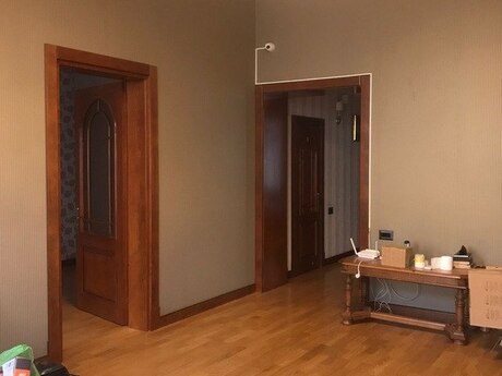 3 otaqlı köhnə tikili - Sahil m. - 85 m²