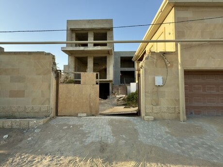 5 otaqlı həyət evi/bağ evi - Badamdar q. - 450 m²