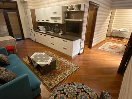 2-room apartment for rent, 60 m², İçəri Şəhər: 1 200 ₼/mo 4