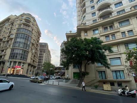 Объявление №5486466 - Баку, м. Ичеришехер, 2-комн., 65 м², 5/13 этаж