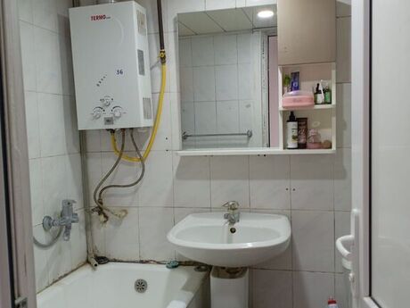 1 otaqlı köhnə tikili - Elmlər Akademiyası m. - 35 m²