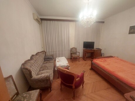 3 otaqlı köhnə tikili - 28 May m. - 75 m²