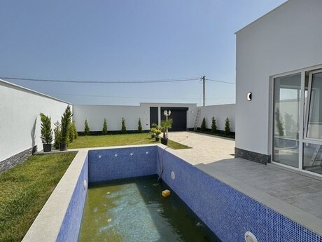 4 otaqlı həyət evi/bağ evi - Şüvəlan q. - 140 m²
