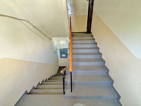 2 otaqlı köhnə tikili - Qara Qarayev m. - 60 m²