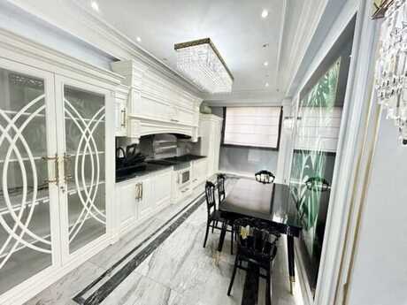 Kirayə 4 otaqlı mənzil, 190 m², 28 May: 2 200 ₼/ay 5