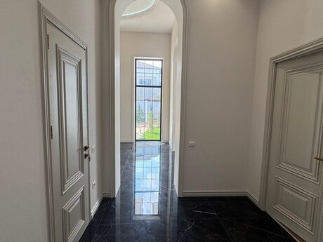 House with Garden, Villa For Sale