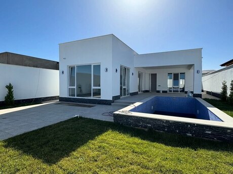 4 otaqlı həyət evi/bağ evi - Şüvəlan q. - 150 m²