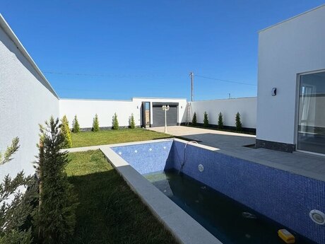 4 otaqlı həyət evi/bağ evi - Şüvəlan q. - 150 m²