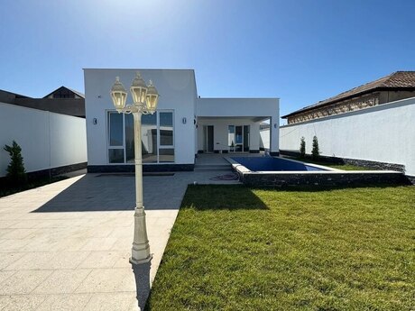 4 otaqlı həyət evi/bağ evi - Şüvəlan q. - 150 m²