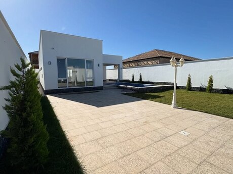 4 otaqlı həyət evi/bağ evi - Şüvəlan q. - 150 m²