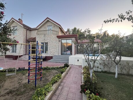 4-комн. дом/дача - пос. Бильгях - 200 м²