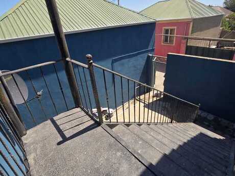 4 otaqlı həyət evi/bağ evi - Binə q. - 180 m²