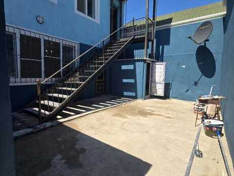 4 otaqlı həyət evi/bağ evi - Binə q. - 180 m²