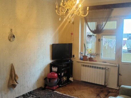 2 otaqlı köhnə tikili - Həzi Aslanov m. - 65 m²
