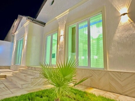 4 otaqlı həyət evi/bağ evi - Mərdəkan q. - 120 m²