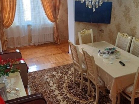 3 otaqlı köhnə tikili - Neftçilər m. - 85 m²