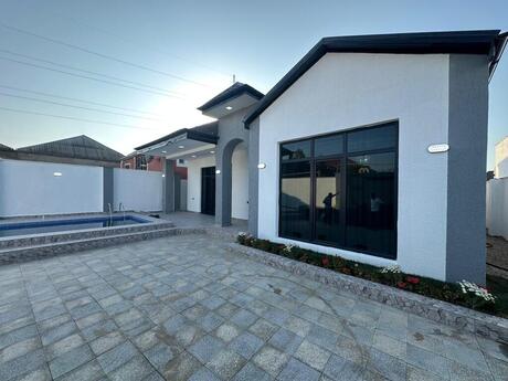 4 otaqlı həyət evi/bağ evi - Mərdəkan q. - 160 m²
