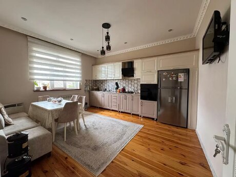 4 otaqlı həyət evi/bağ evi - Məmmədli q. - 232 m²