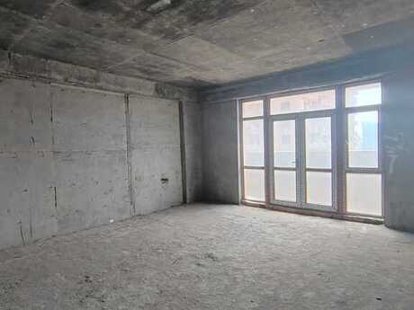 4 otaqlı yeni tikili - 28 May m. - 185 m²