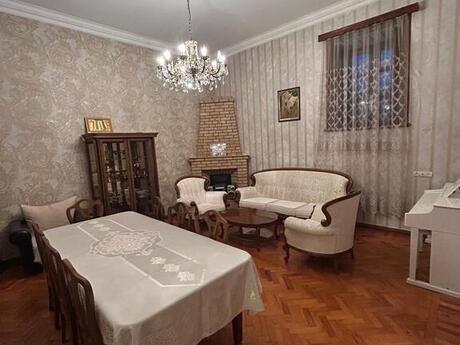 4 otaqlı köhnə tikili - Sahil m. - 130 m²