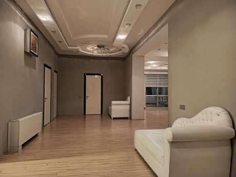 4 otaqlı yeni tikili - Elmlər Akademiyası m. - 230 m²
