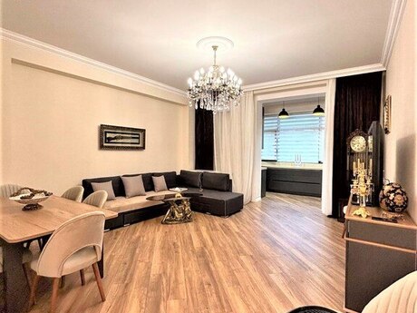 Объявление №5499139 - Баку, м. 28 мая, 2-комн., 72 м², 5/14 этаж