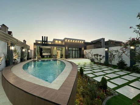 4 otaqlı həyət evi/bağ evi - Mərdəkan q. - 230 m²