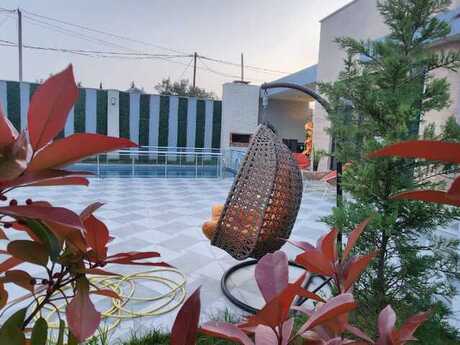 4 otaqlı həyət evi/bağ evi - Mərdəkan q. - 170 m²