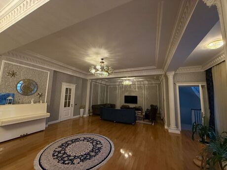 5 otaqlı həyət evi/bağ evi - Nəsimi m. - 363 m²