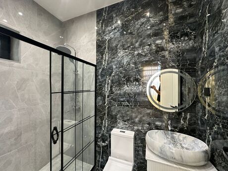 House with Garden, Villa For Sale