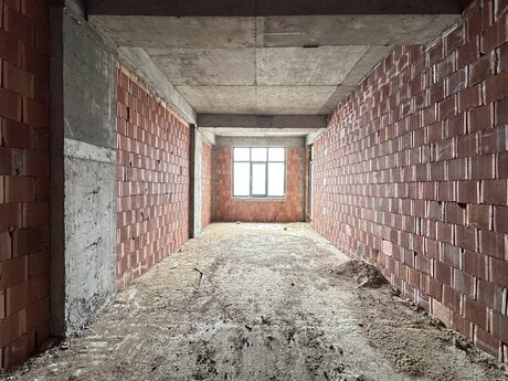 3 otaqlı yeni tikili - Bakıxanov q. - 123 m²