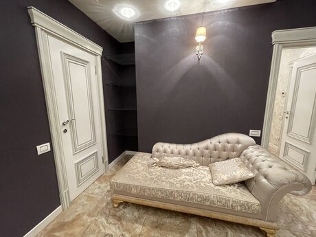 4 otaqlı yeni tikili - Nizami m. - 223 m²