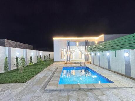 4 otaqlı həyət evi/bağ evi - Şüvəlan q. - 150 m²