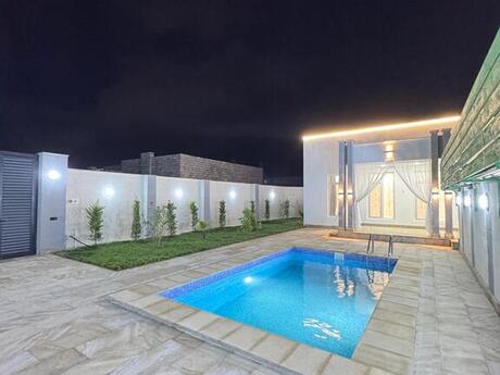 4 otaqlı həyət evi/bağ evi - Şüvəlan q. - 150 m²