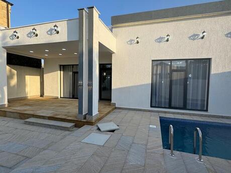 4 otaqlı həyət evi/bağ evi - Şüvəlan q. - 160 m²