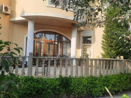 Həyət evi/Bağ evi - Sabunçu r. - 420 m²