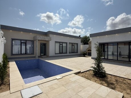 Elan №5502951 - Bakı, Mərdəkan q., 4 otaqlı, 160 m²