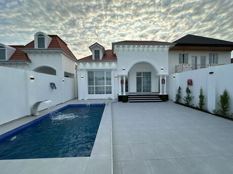 4 otaqlı həyət evi/bağ evi - Buzovna q. - 140 m²