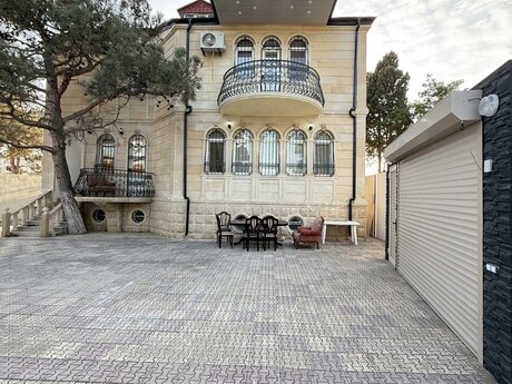 6 otaqlı həyət evi/bağ evi - Şüvəlan q. - 280 m²