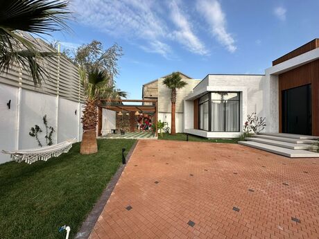 Elan №5503456 - Bakı, Mərdəkan q., 5 otaqlı, 240 m²